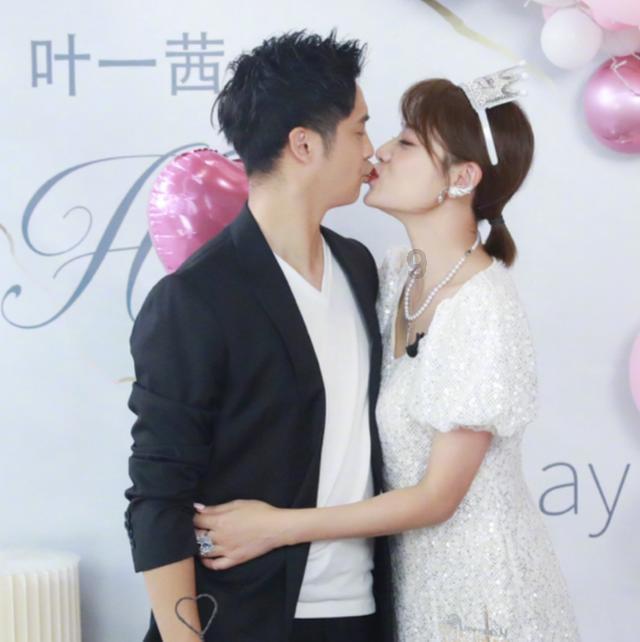 救援摄影师男孩